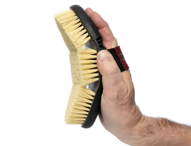 MDVBJzpJ_2.webp Clearance HORSE HEALTH TRADE LeMieux® Flexi Scrubbing Brush