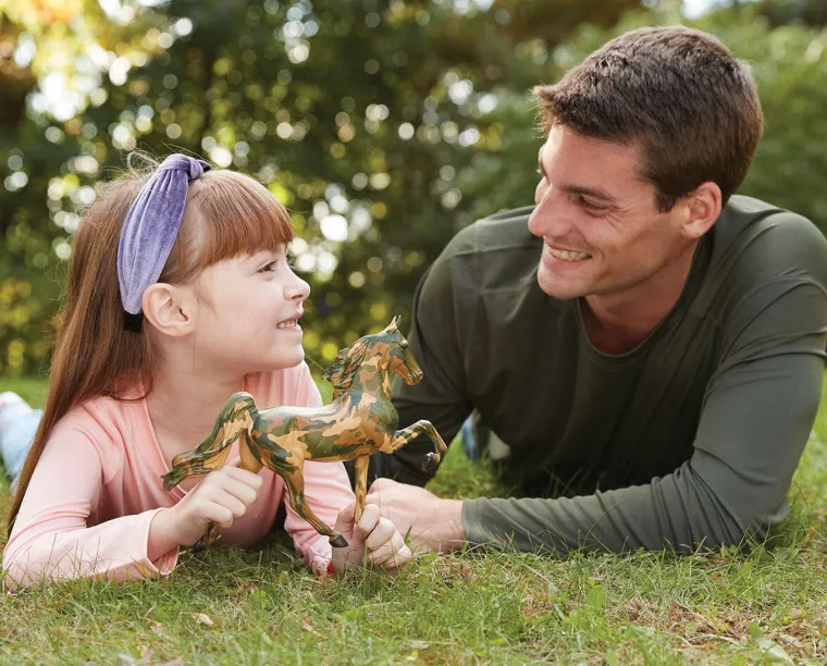 PbATkquE_2.webp Online REEVES INTERNATIONAL Breyer® Hope Horse 2025 - Honor