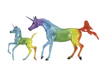 Sale REEVES INTERNATIONAL Breyer® Love & Hope 2024 Horse of the Year