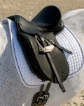 circuitpremier-dressage-saddle-WEyaNyFf-0.webp