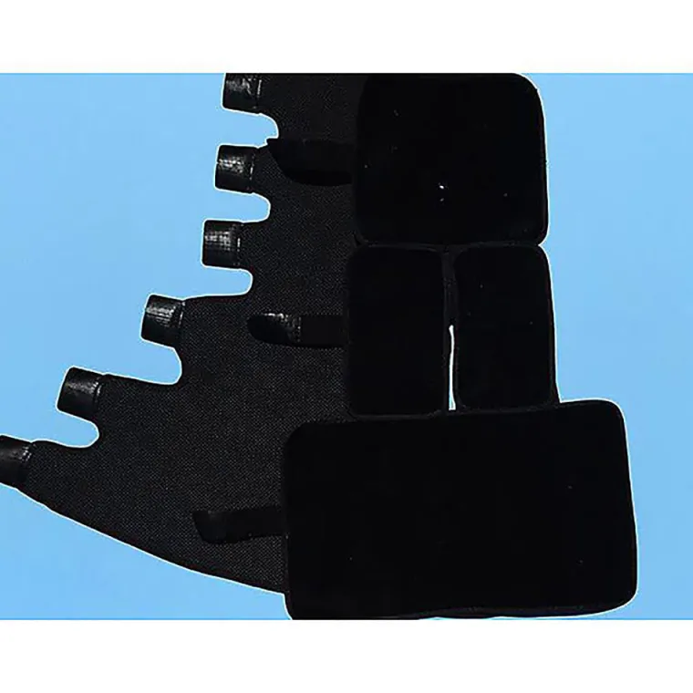 cvRxUojz_2.webp Discount MACKINNON Ice Horse® Full Hind Leg Wrap Pair with Suspender Strap