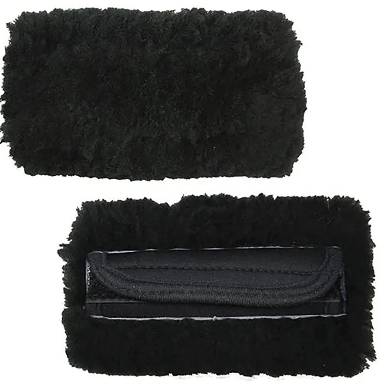 ea-mattes-curb-chain-cover-RbbSWeZP-0.webp Fashion WORLD EQUSTRN BRNDS E.A. Mattes Curb Chain Cover Black