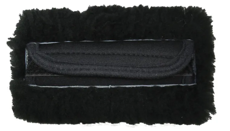 ea-mattes-curb-chain-cover-RbbSWeZP-1.webp Fashion WORLD EQUSTRN BRNDS E.A. Mattes Curb Chain Cover Black