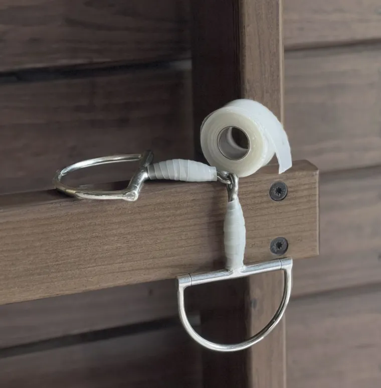 equifit-essential-bittape-KZWiibHD-3.webp Sale EQUIFIT ® Essential® BitTape™ Clear