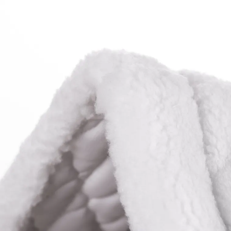 equinavia-eidsvoll-classic-fle-NEmAphzD-1.webp New EQUINAVIA Eidsvoll Classic Fleece Show Pad White