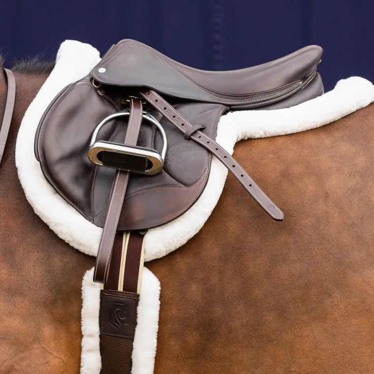 equinavia-eidsvoll-ultra-fleec-tTnngMZF-2.webp Best EQUINAVIA Eidsvoll Ultra Fleece Trimmed Show Pad White