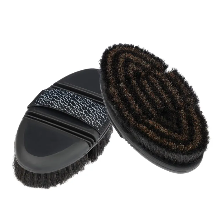 kXQLnlbQ_0.webp Best HORSE HEALTH TRADE LeMieux® Flexi Horse Hair Body Brush