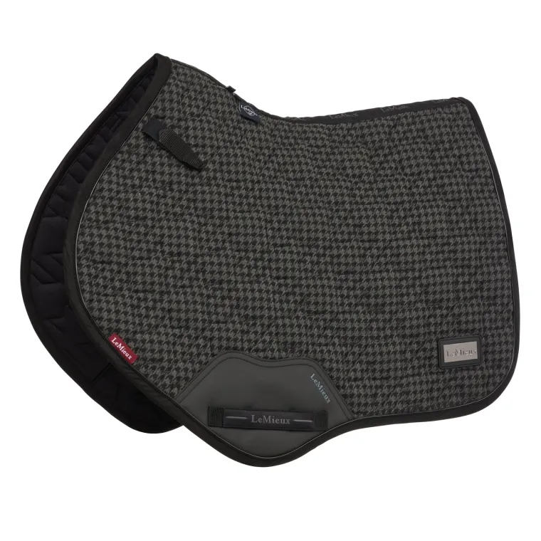 lemieux-aspen-close-contact-sa-gfTXznpn-3.webp New HORSE HEALTH TRADE LeMieux® Aspen Close Contact Saddle Pad