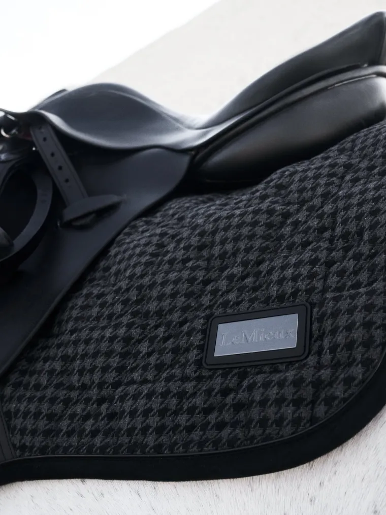 lemieux-aspen-close-contact-sa-gfTXznpn-4.webp New HORSE HEALTH TRADE LeMieux® Aspen Close Contact Saddle Pad