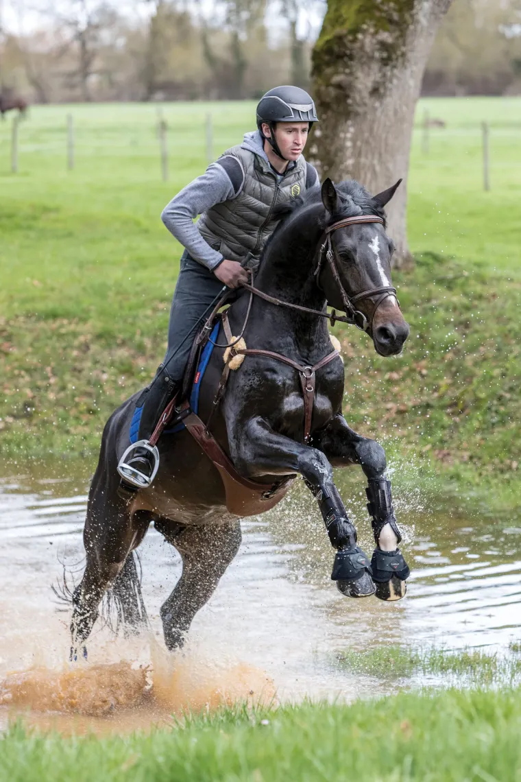 lemieux-ballistic-overreach-bo-ssSqmbNg-4.webp Outlet HORSE HEALTH TRADE LeMieux® Ballistic Overreach Boots Black