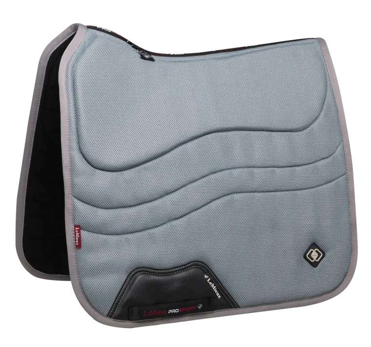 lemieux-ultra-mesh-dressage-pa-qDqaTghq-0.webp Fashion HORSE HEALTH TRADE LeMieux® Ultra Mesh Dressage Pad