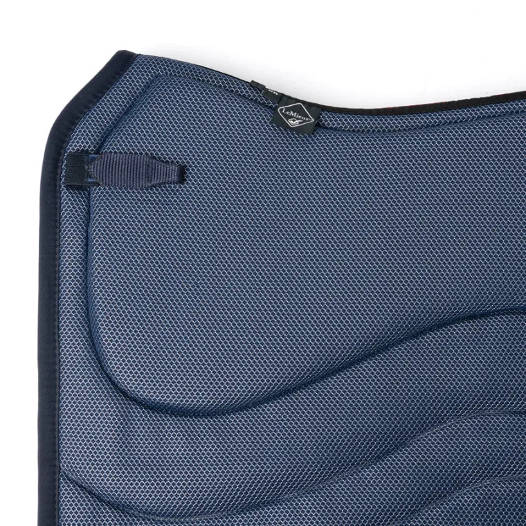 lemieux-ultra-mesh-dressage-pa-qDqaTghq-6.webp Fashion HORSE HEALTH TRADE LeMieux® Ultra Mesh Dressage Pad