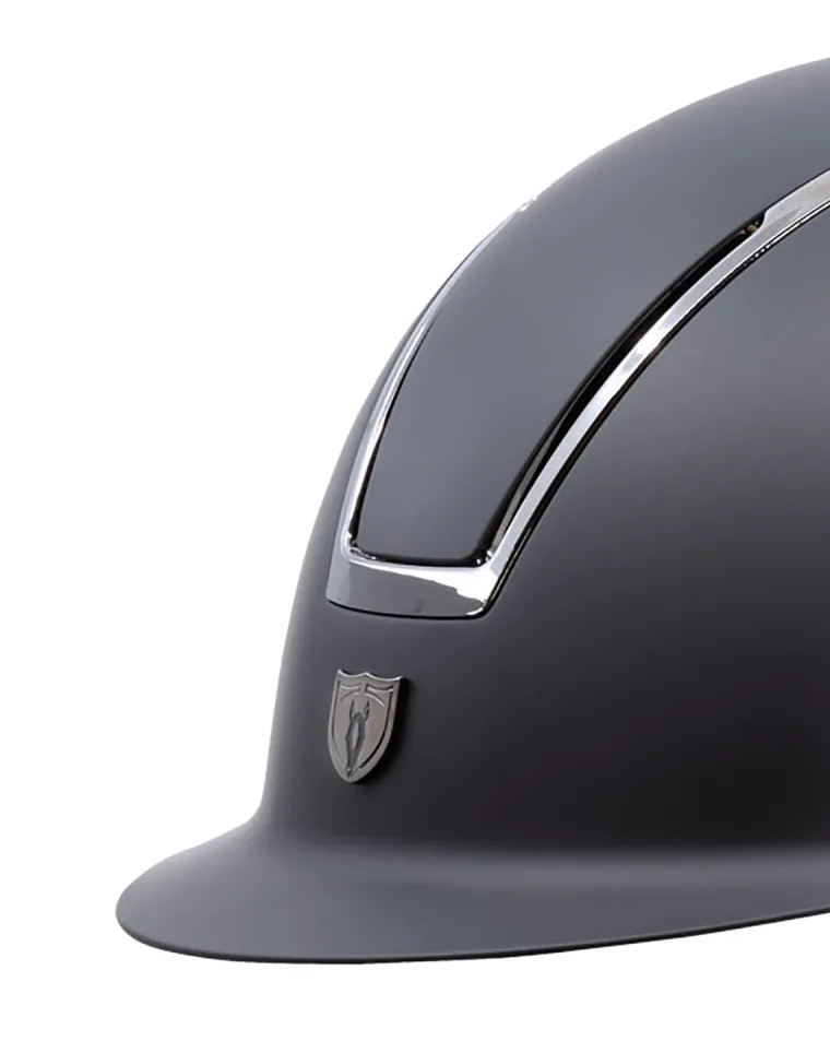 tipperary-windsor-traditional-OylDoERs-4.webp Online PHOENIX PERFORMANCE Tipperary™ Windsor Traditional Brim Helmet With MIPS® Black Matte/Chrome/Black