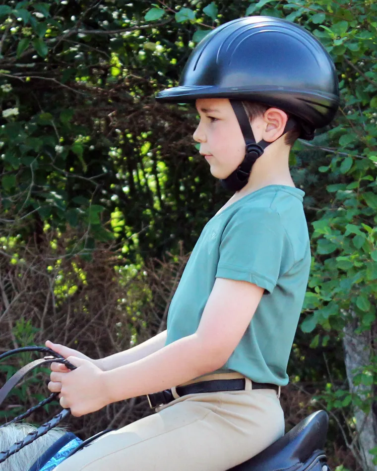 tuffrider-starter-basic-helmet-CAmoiywA-2.webp Sale JPC EQUESTRIAN TuffRider® Starter Basic Helmet Black