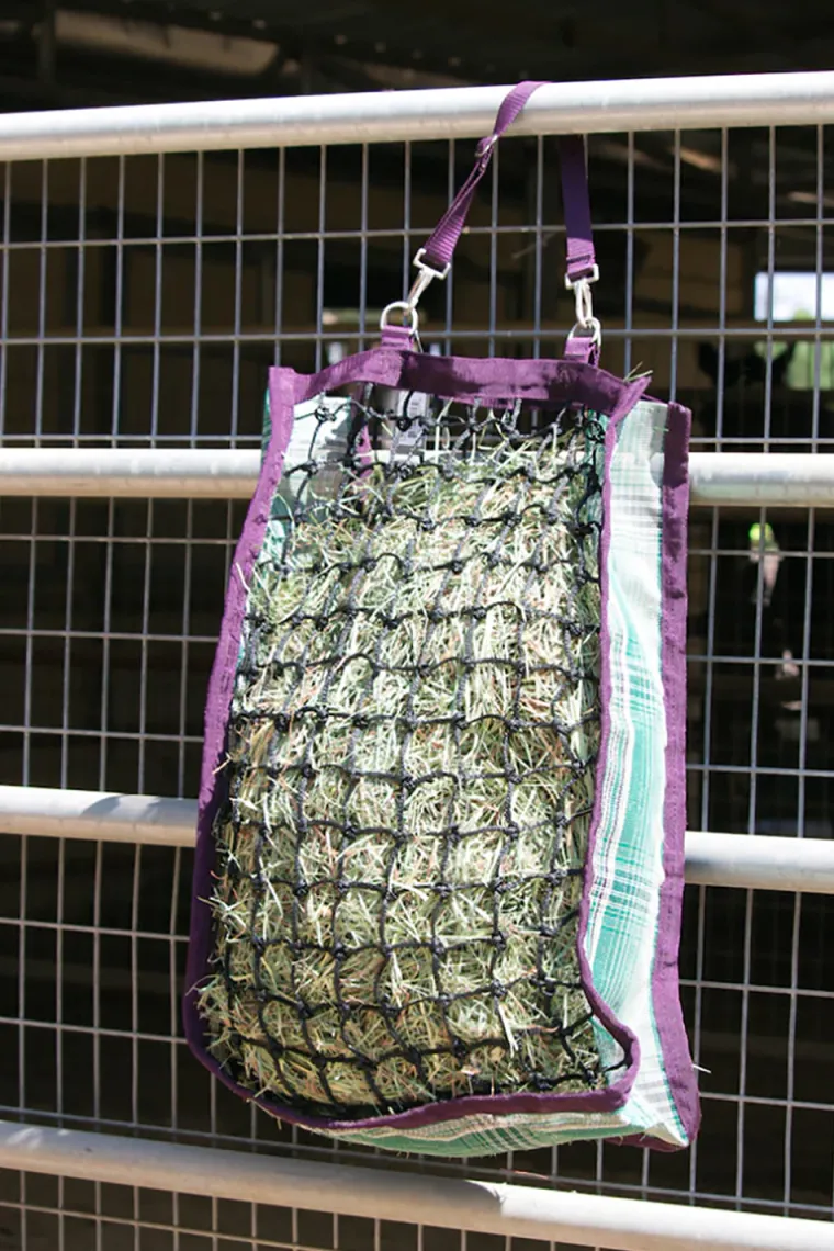 yiwxXxxc_19.webp Online KENSINGTON ™ Slow Feed 2-Flake Hay Bag