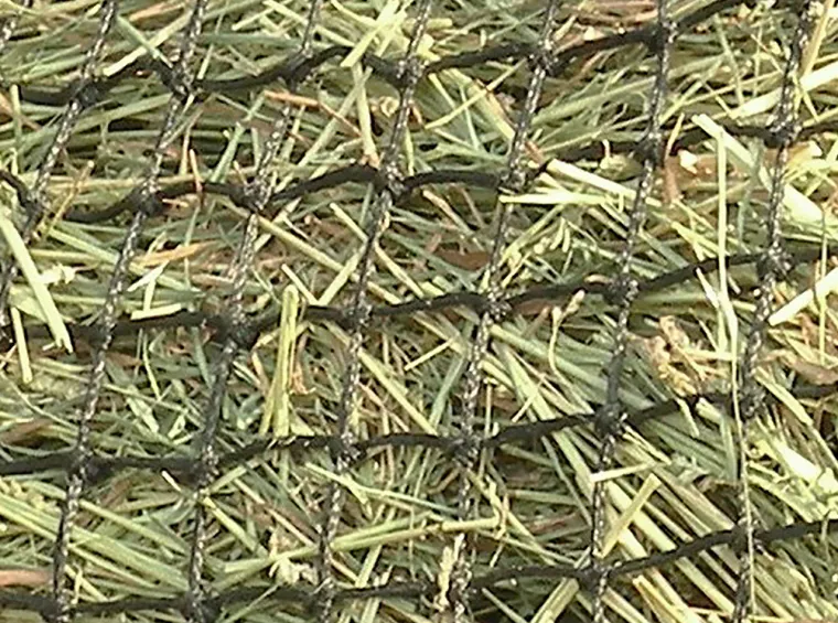 yiwxXxxc_9.webp Online KENSINGTON ™ Slow Feed 2-Flake Hay Bag