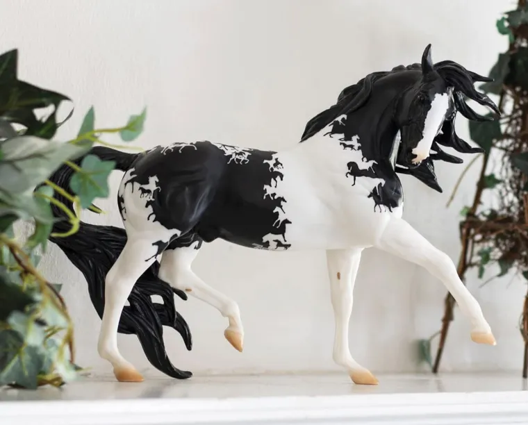 yixkwNjW_1.webp Online REEVES INTERNATIONAL Breyer® 75th Anniversary Spanish Horse
